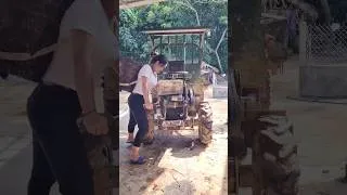 Thumbnail: Girl starts agricultural vehicle #automobile #agriculture #congnong