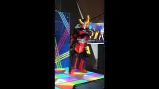 Thumbnail: Gurren Lagann cosplayer dancing at PAX 2015