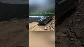 Thumbnail: Jeep Compass Trailhawk offroading