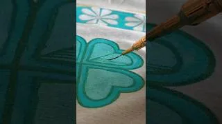 Thumbnail: Peinture sur tissu 🖌🎨  Un bel accent pour le canapé -  coussin décoré à la main