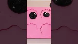 Thumbnail: Cute Resin Keychains ✨ Easy DIY Resin Art for Beginners #Shorts