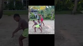 Thumbnail: Can They Keep Up With Their Olympian Dad? 🇯🇲🏃🏾‍♂️ #asafapowell #workout #shorts