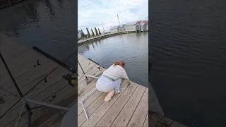 Thumbnail: GIANT fish pulls in rod!! #fails  #girlswhofish #carpfishing #fishshimano #fishing #shorts