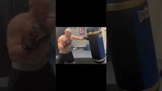 Thumbnail: Ivan Dychko works on heavy bag