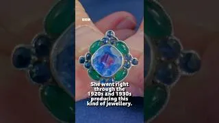 Thumbnail: 'Very Pretty' 1920s/1930s Sapphire Ring Worth Thousands #AntiquesRoadshow #Shorts