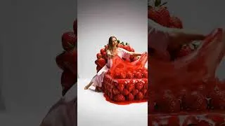 Thumbnail: This Strawberry Bed Is So Satisfying… 🍓😳 ASMR