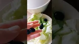 Thumbnail: quick and easy vegan salad for lunch 🥗