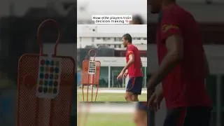 Thumbnail: The drill that gives Rodri more time on the ball 🧠