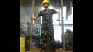 Thumbnail: A Worker's Dream Of Mechanical Dance | Got Dream