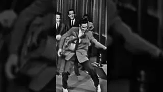 Thumbnail: Elvis Presley hound dog live 1957 #song #shorts