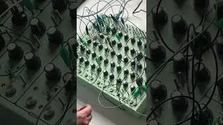 Thumbnail: i love this drum machine