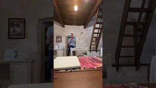 Thumbnail: Hobbit house reverb