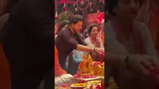 Thumbnail: #shahrukhkhan Hugs #nitaambani At Ganpati