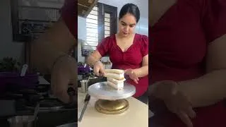 Thumbnail: Easy 1/2 cake decoration tutorial  #HalfCake #CakeDecoration #CakeDesign #shorts #baking #viral