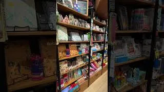 Thumbnail: quick bookstore trip before my flight ✈️📖🫶🏼 #booktok #airport #flight #booktube