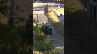 Thumbnail: Brooklands GP100. Bentleys on Test Hill