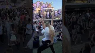Thumbnail: YOU GO GIRL! There's not a code for dancing 🔊🤍✨ #techno #psytrance #tomorrowland #rave