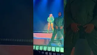 Thumbnail: The toy soldier two step! 💚✌🏽