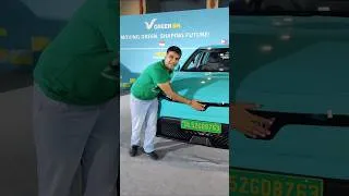 Thumbnail: 💥ओला उबर रपिडो गई!?Green SM Limo Fleet #electric #shorts #shortsfeed #evindia