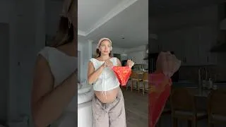 Thumbnail: Feeling huge these days LOL 🤰🏼