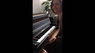 Thumbnail: Solfegietto H 220 (C. Ph. E. Bach). Pianist Celia García-García, celesta.