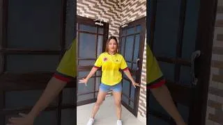 Thumbnail: Dai Dai💃🏻Shakira #shakira #daidai #youtubeshorts #trendingshorts #shorts #shortsfeed #viral
