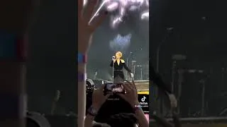 Thumbnail: Set fire to the rain.