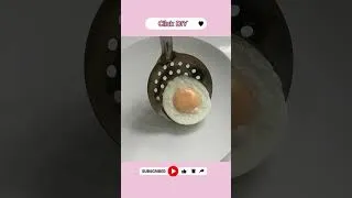 Thumbnail: Perfect runny yolk every time #eggs #poachedegg  #hack