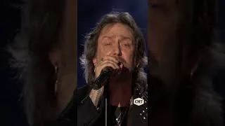 Thumbnail: Darius Rucker & The Black Crowes Perform “Let Her Cry” | #CMT #Shorts #CMTCrossroads