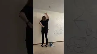 Thumbnail: DIY Floral Line Art Mural