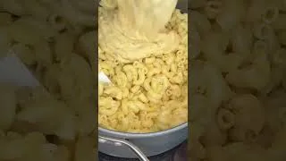 Thumbnail: This Hatch Green Chile Mac & Cheese Is Addictive! 🤤