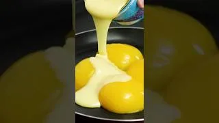 Thumbnail: Kondensmilch mit Pfirsichen mischen, schnelles Rezept in 5 Minuten