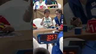 Thumbnail: the new world record is easy 🌈  #rubikscube