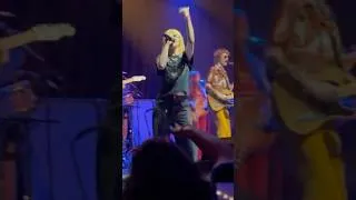 Thumbnail: Hayley Williams - Tell Me Something Good - LIVE at @RemiWolf’s 2025 #Bonnaroo  Superjam
