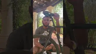 Thumbnail: Adjusting a bicycle seat