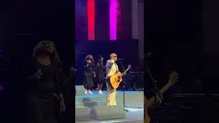 Thumbnail: Israel Houghton live - HOLY - live at house on the rock #gospelmusic #praiseleader #hope