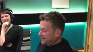 Thumbnail: Damon Albarn surprises Steve Lamacq on his 25th anniversary at the BBC.