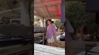 Thumbnail: #shorts Tannia Vulcano b2b Enzo Leep