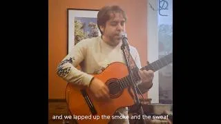 Thumbnail: moving shaking on the nylon string