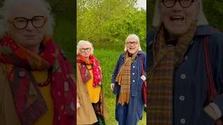 Thumbnail: Darina Allen catching up with Mary Ward of Country Choice at the Festival of Gardens and Nature