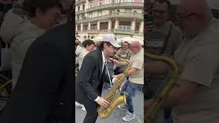 Thumbnail: ESPRESSO MACCHIATO in Italy 🇮🇹 #danielevitalesax #busking #saxophone #italy