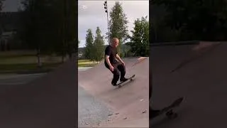 Thumbnail: Heelflip, kickflip, og kickflip #skateboarding