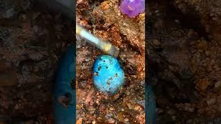 Thumbnail: Crystal hunting in forgotten mines: The ultimate guide。Rainbow Beach's Crystal Secrets