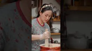Thumbnail: 夏天没胃口？云南人有办法！猪蹄、烤牛肝、凉卷粉，一桌清爽开胃的夏日小食，本周视频见。【滇西小哥】#reelschallenge #food #cooking #dianxixiaoge#滇西小哥