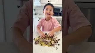 Thumbnail: Don’t Play With Food! 🍰 | Good Manners for Kids