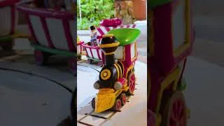 Thumbnail: Shorts: Disney's Winter Summerland Miniature Golf Course