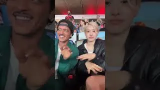 Thumbnail: Bruno Mars and Rosé so cuteeee 💖