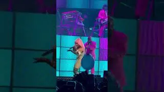 Thumbnail: Doja Cat performing “Jealous Type” in Santiago #TourMaVieChile