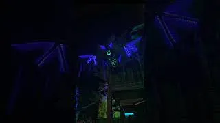Thumbnail: @DollywoodParksAndResorts "Great Pumpkin Luminights" 2025