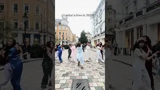 Thumbnail: i wanna know know!! 🍭🎄 #london #kpop #dancecover #twice #whatislove